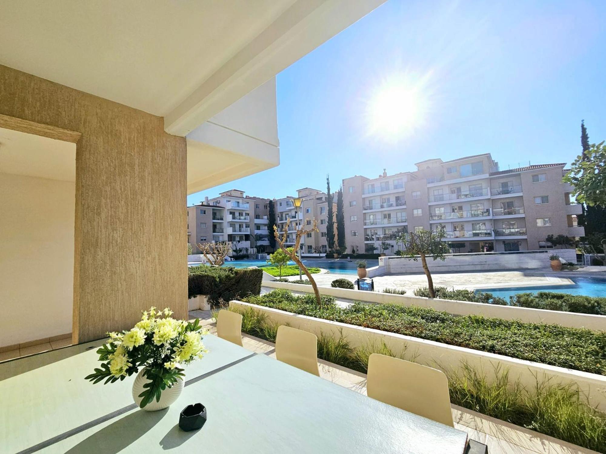 Elysia Park Apartments بافوس المظهر الخارجي الصورة