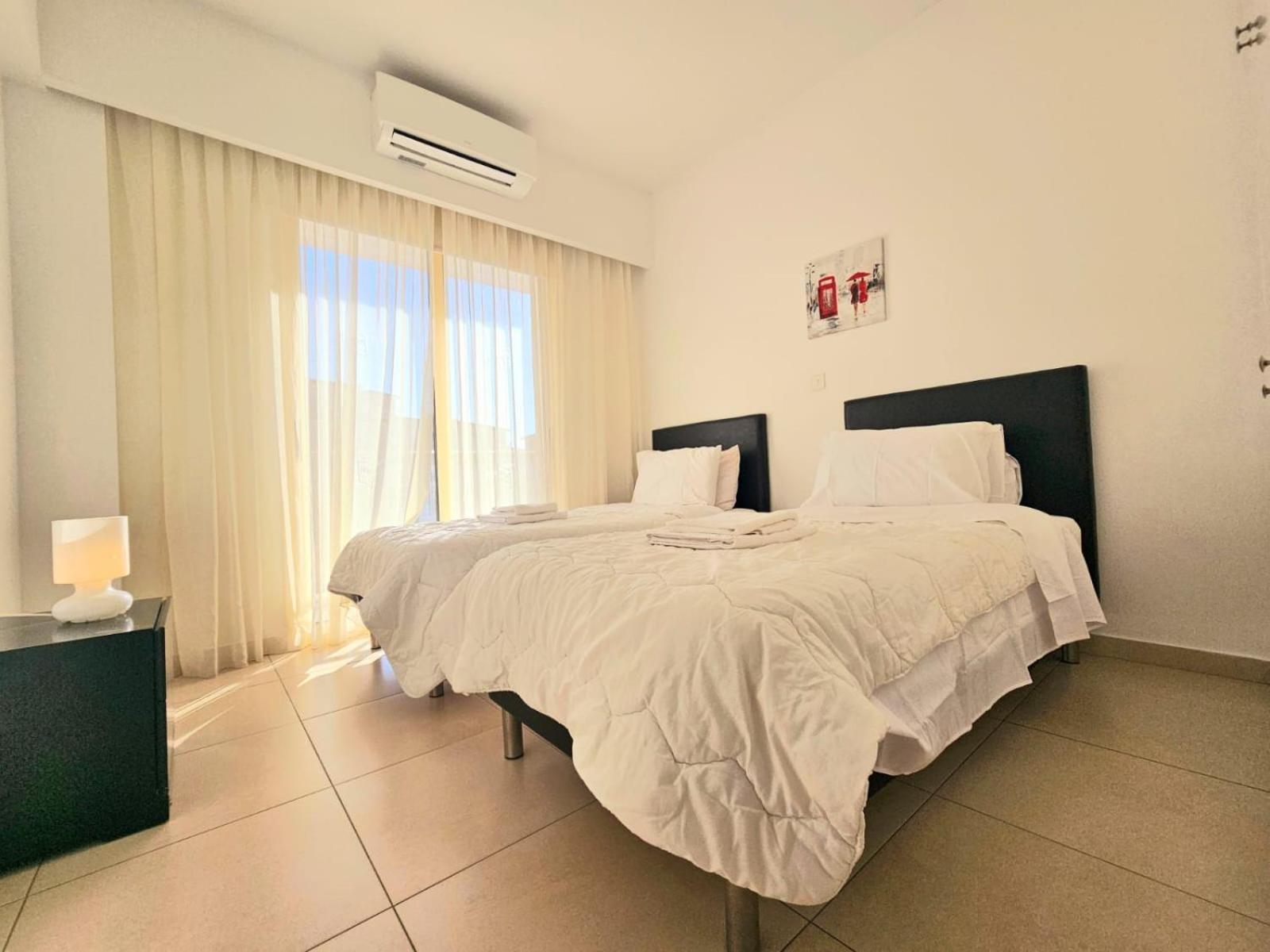 Elysia Park Apartments بافوس الغرفة الصورة